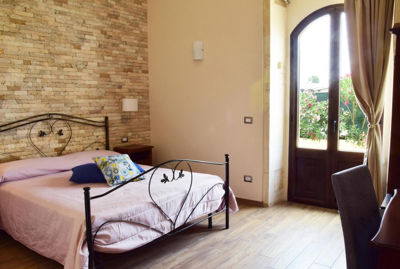 Bed and Breakfast Antico Casale Benali à Syracuse Extérieur photo