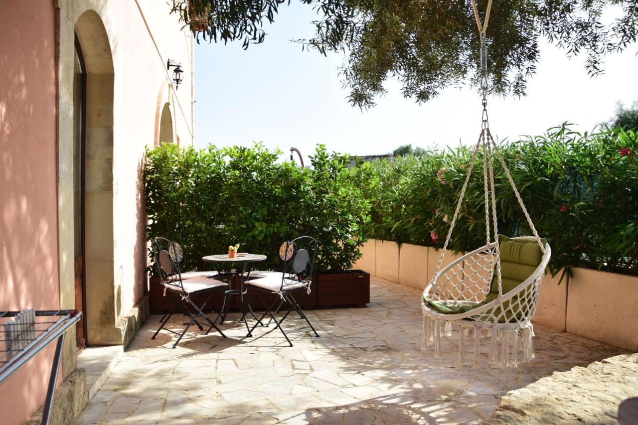 Bed and Breakfast Antico Casale Benali à Syracuse Extérieur photo
